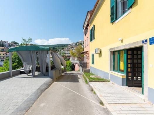 Apartmani Ella Рабац Экстерьер фото