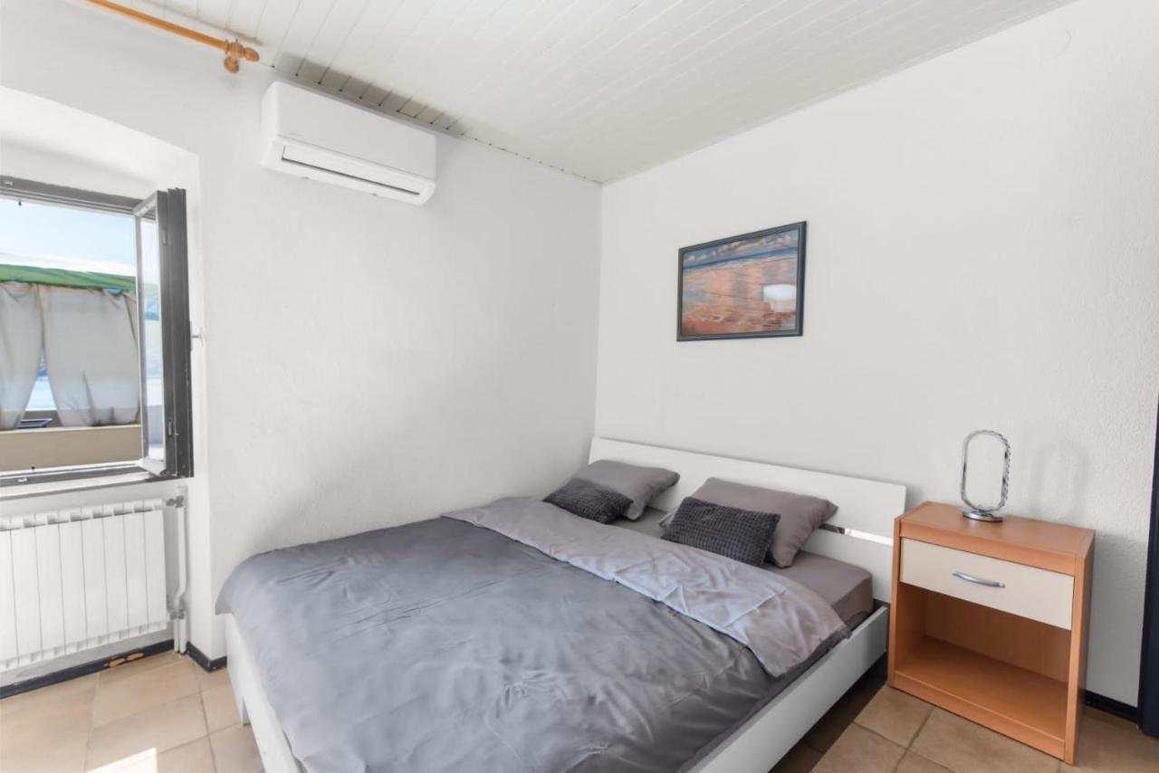 Apartmani Ella Рабац Экстерьер фото